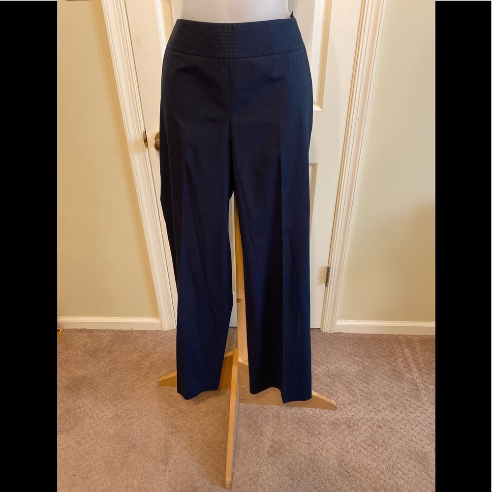 NWOT Ann Taylor - Woman’s navy dress pants, Size: 6
